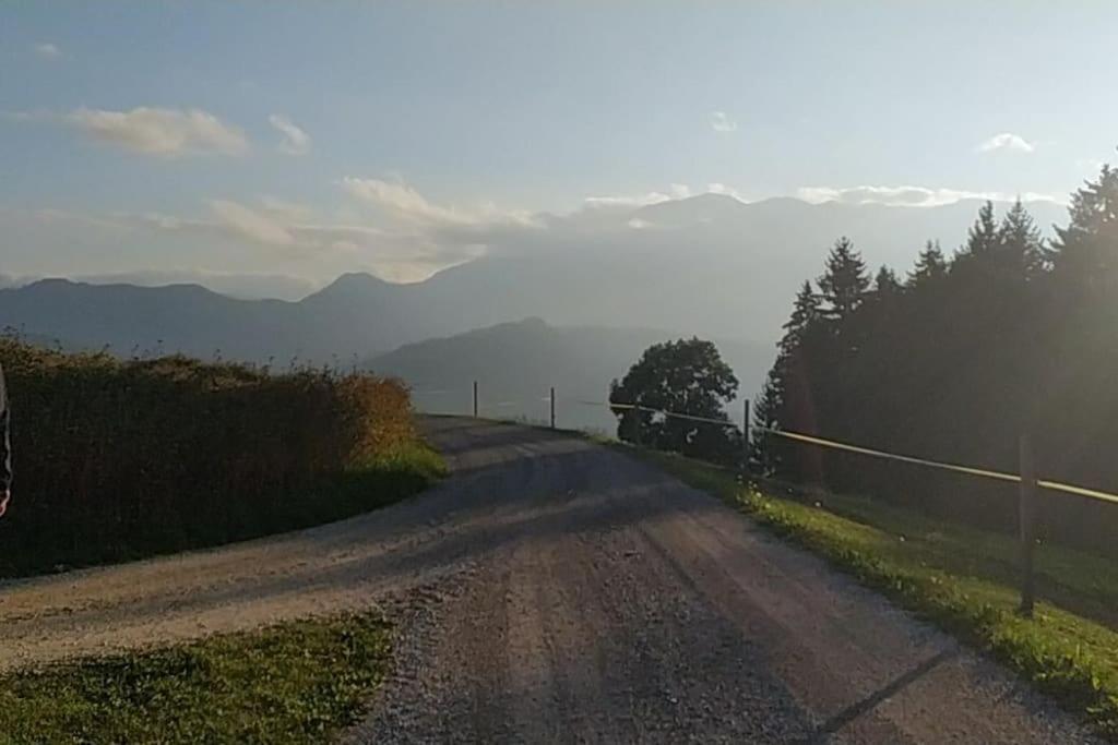 Kmetija Pecnik Apartment Prevalje Luaran gambar