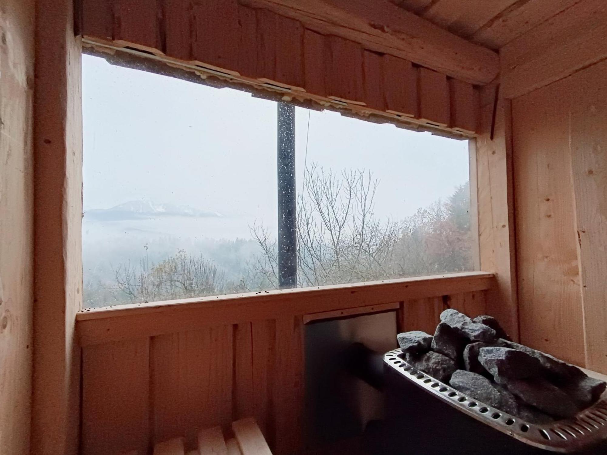 Kmetija Pecnik Apartment Prevalje Luaran gambar